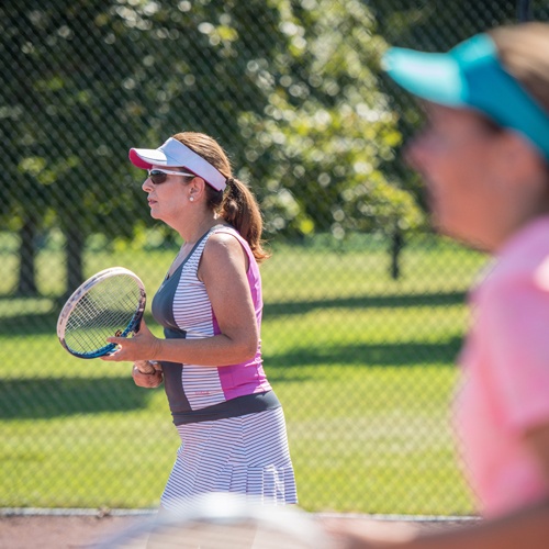 women playing tennis at Brookside Country Club